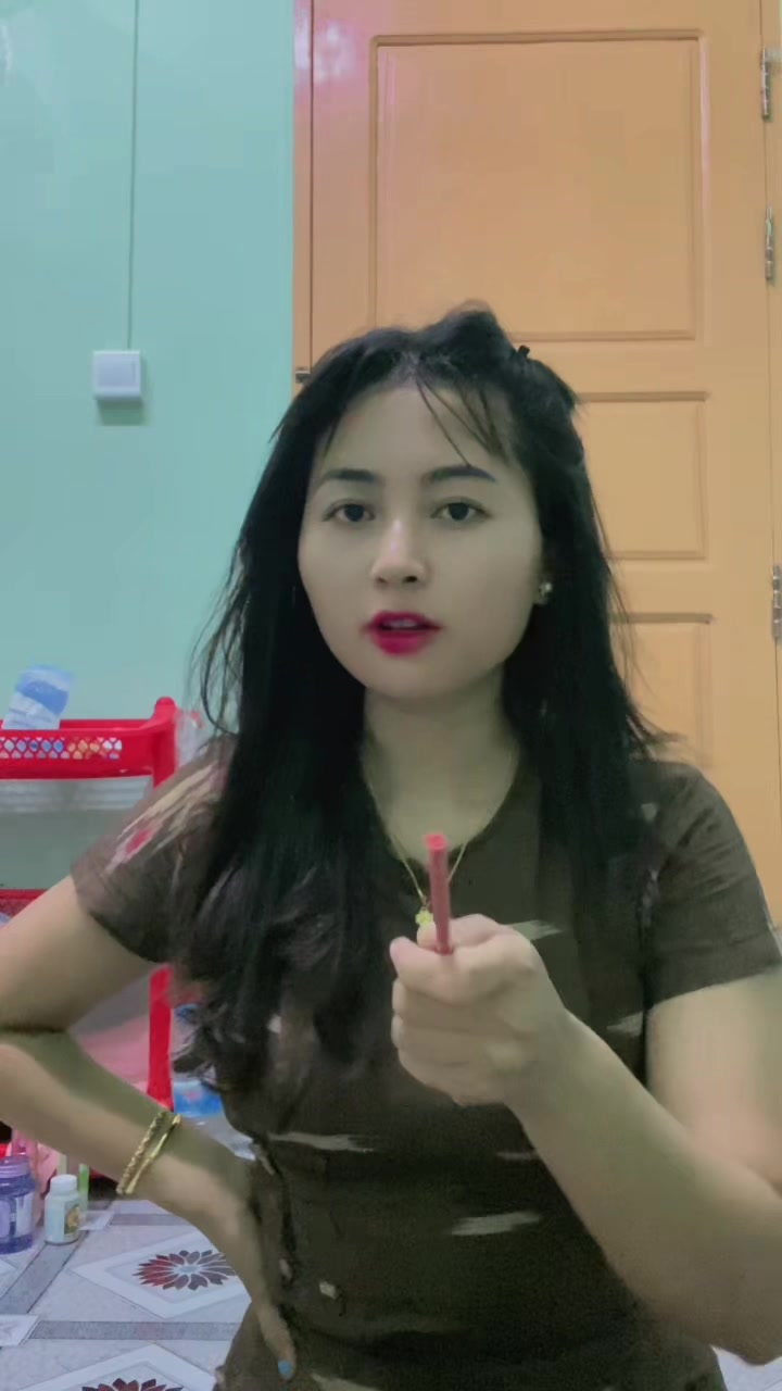 @Myat😘
