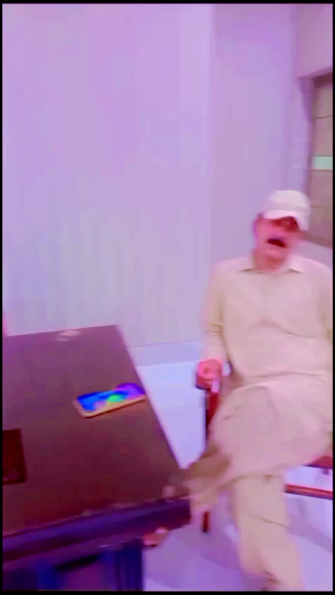 @khan g