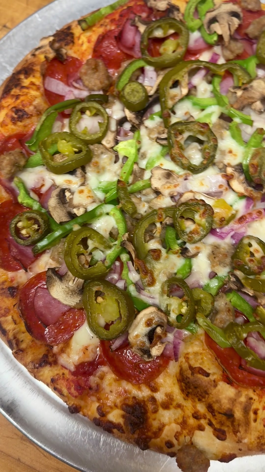 @PikeysPizza
