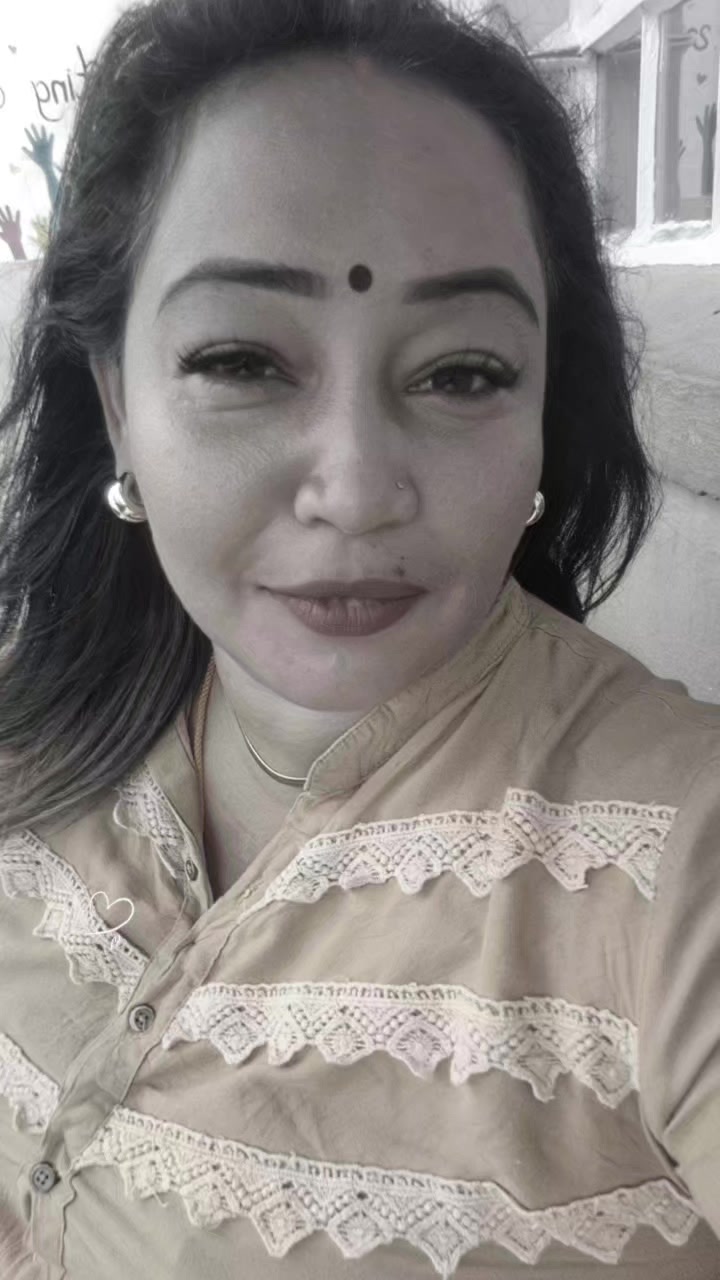 @Brinda_😗
