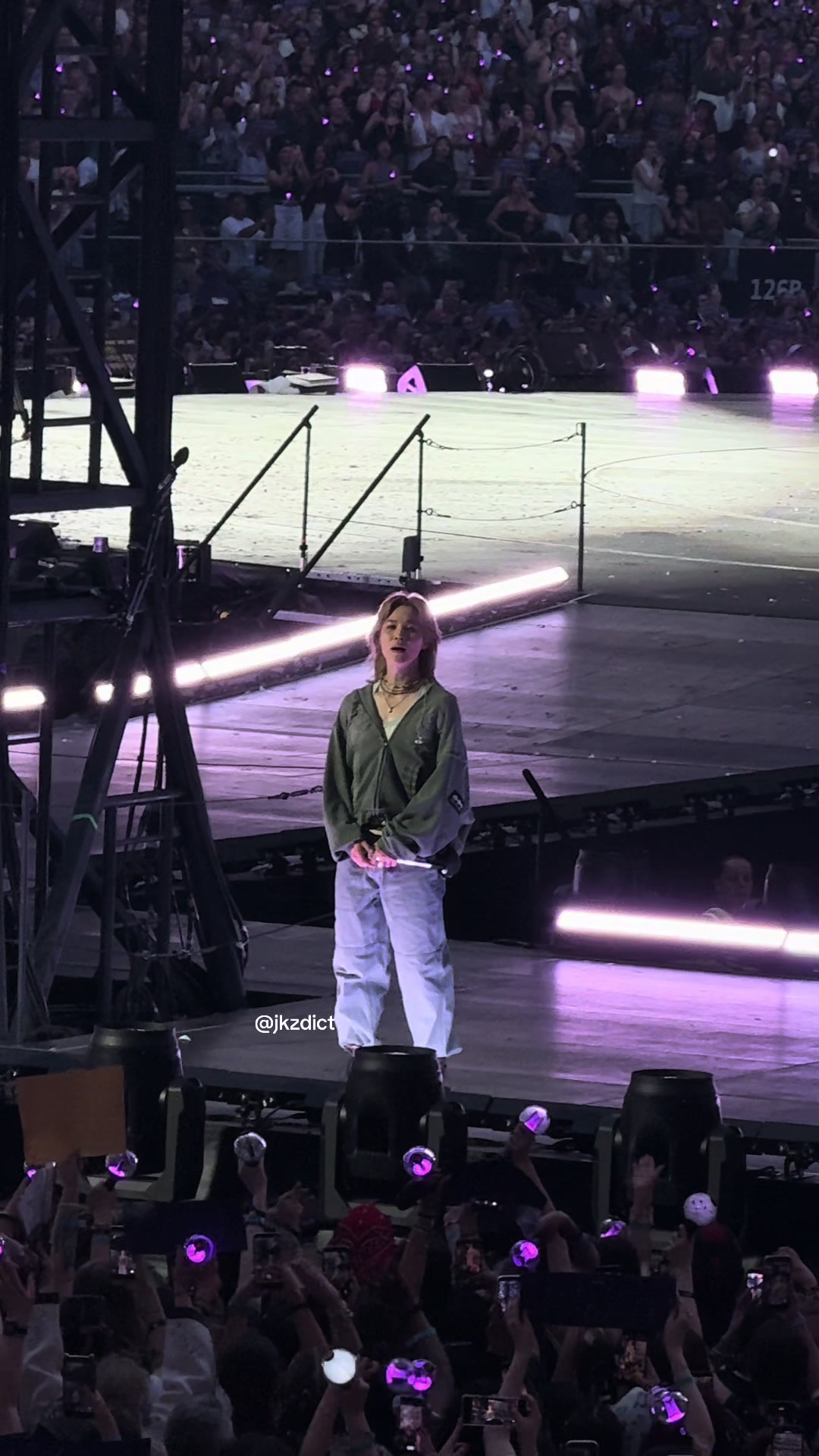 @jazzie seeing bts