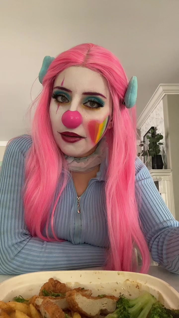 @clowndabs