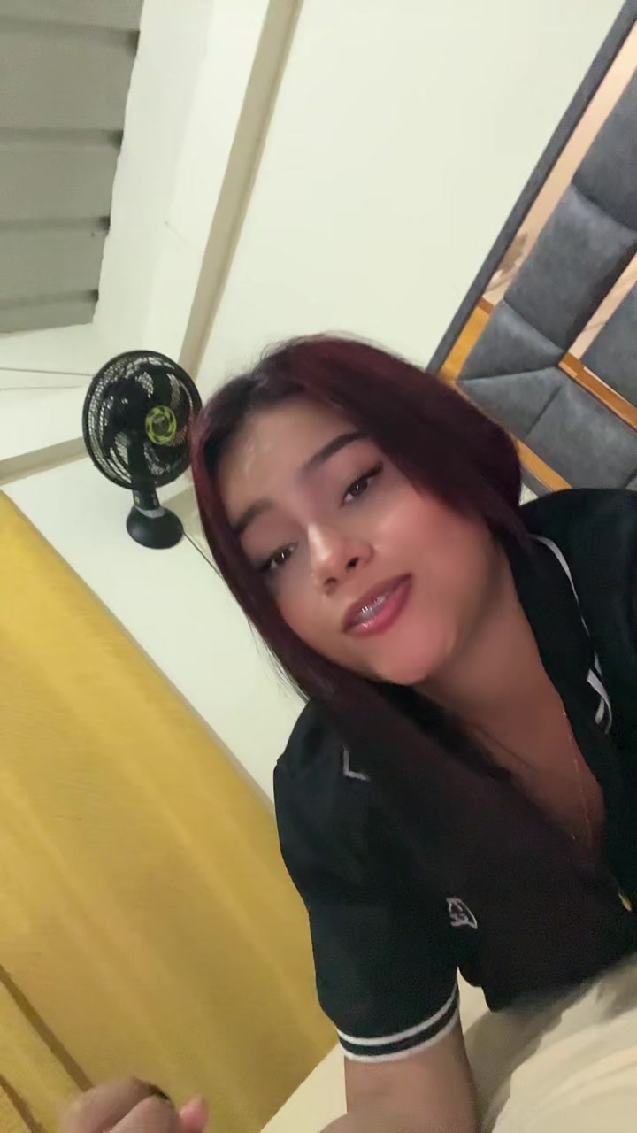 @Jessica🧡.!