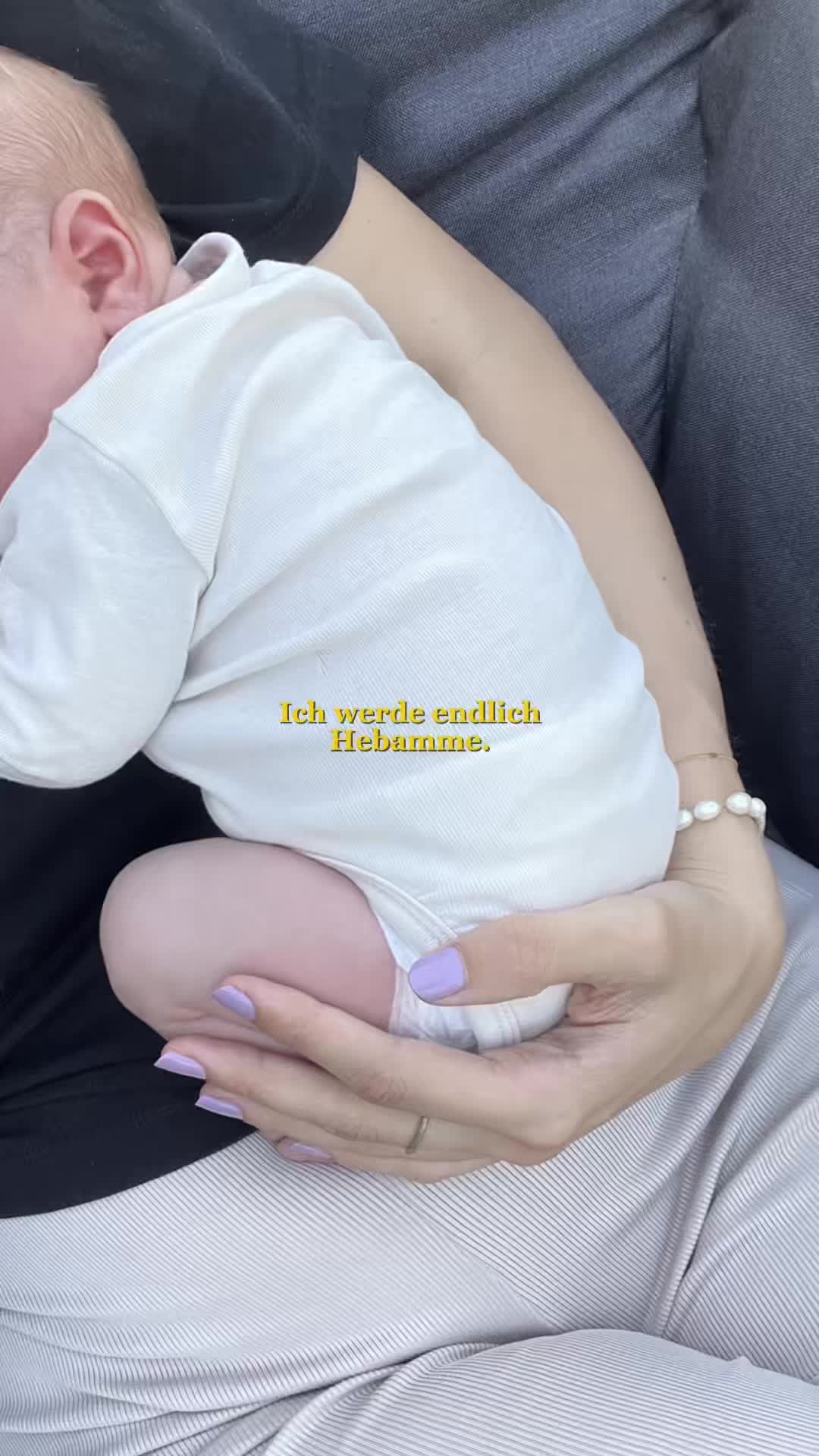 @Amelia👩🏼🍼Hebammenstudium
