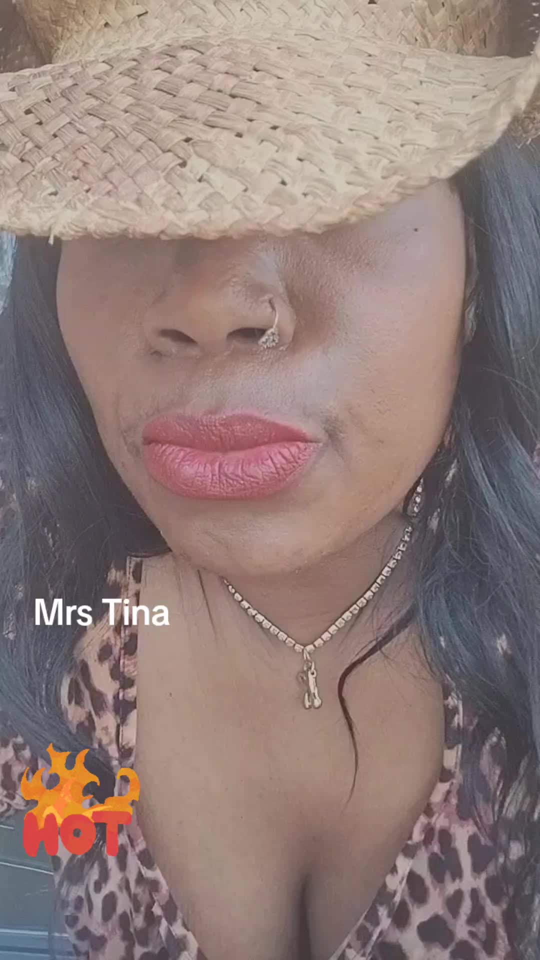 @MrsTina 💋