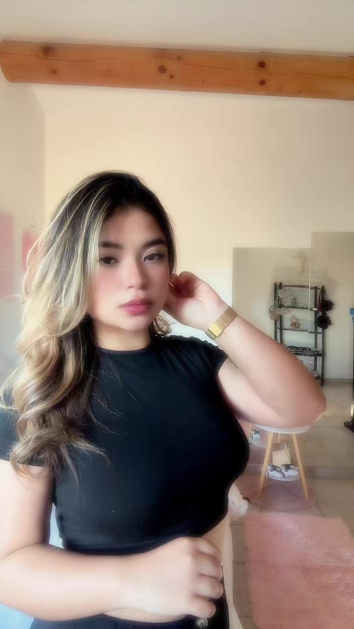 @Laura Valentina
