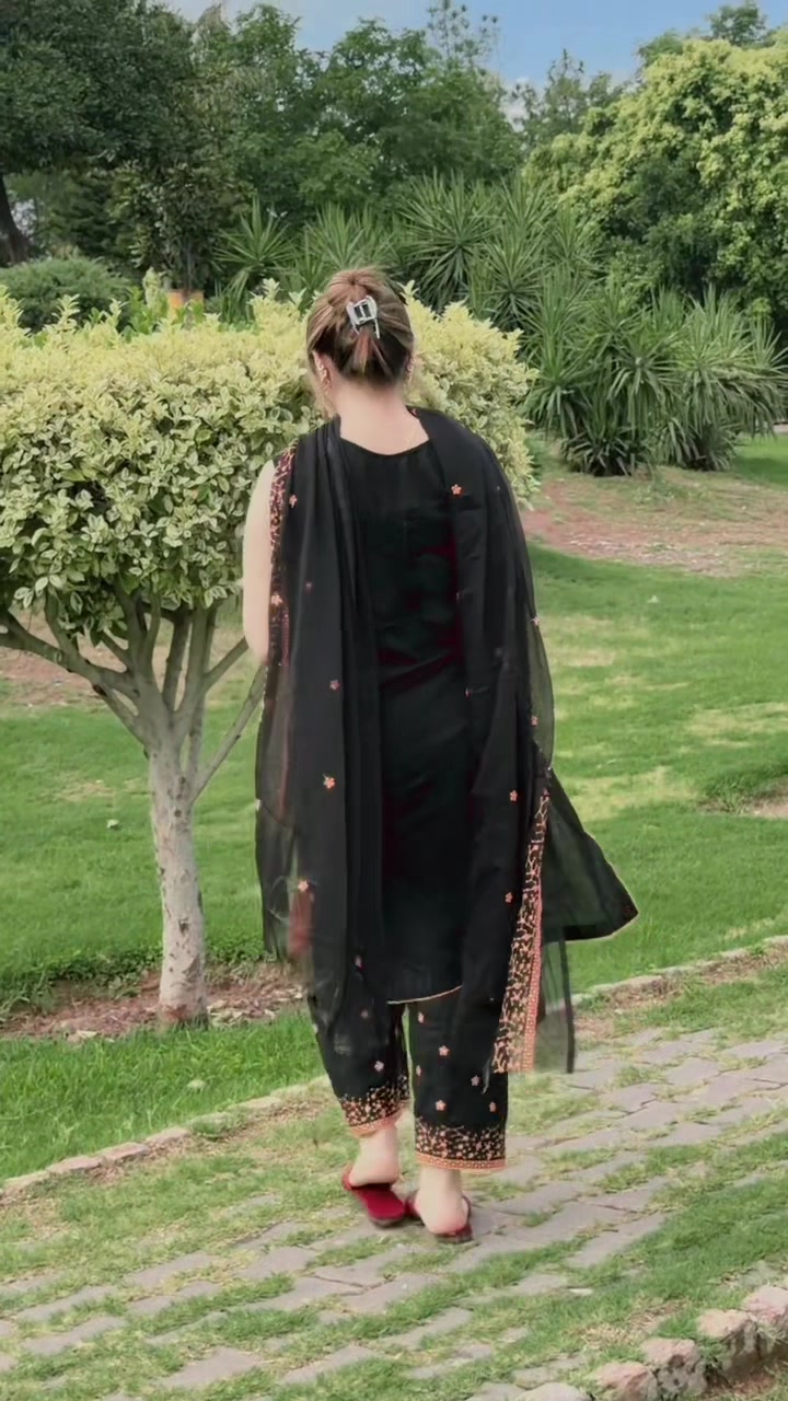 @🦋ROopa Naaz🦋