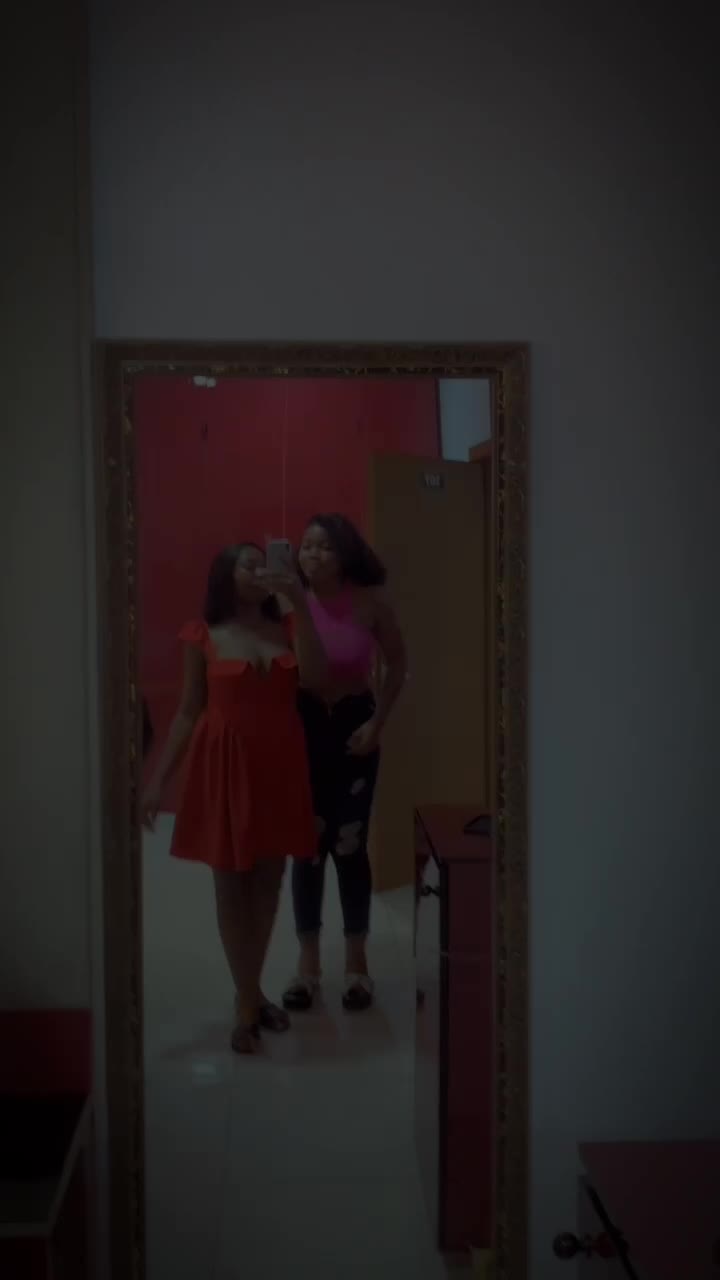 @BECKY🦋