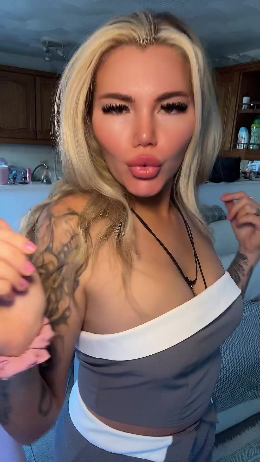 @Nicoletamikox