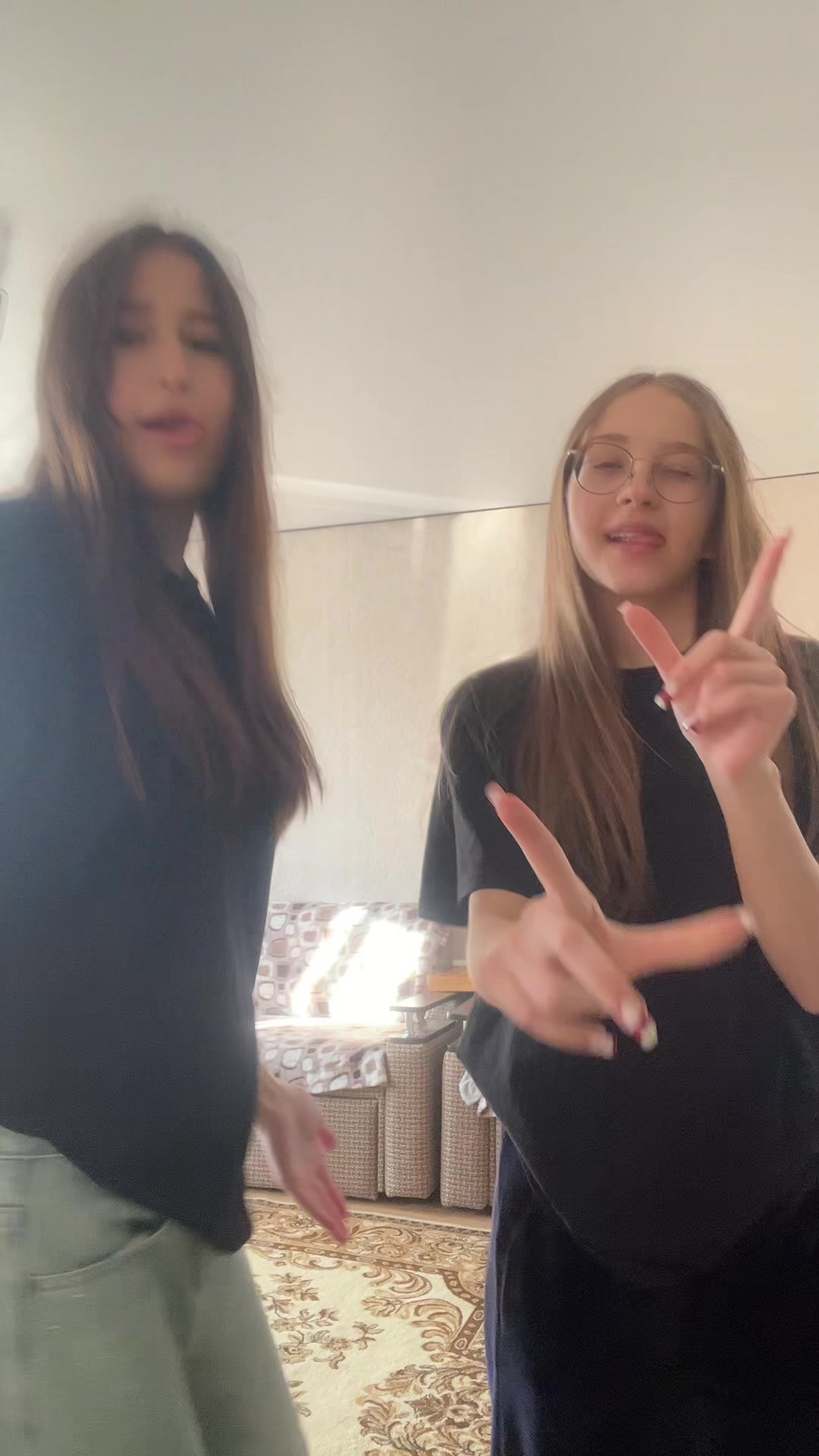 @люба