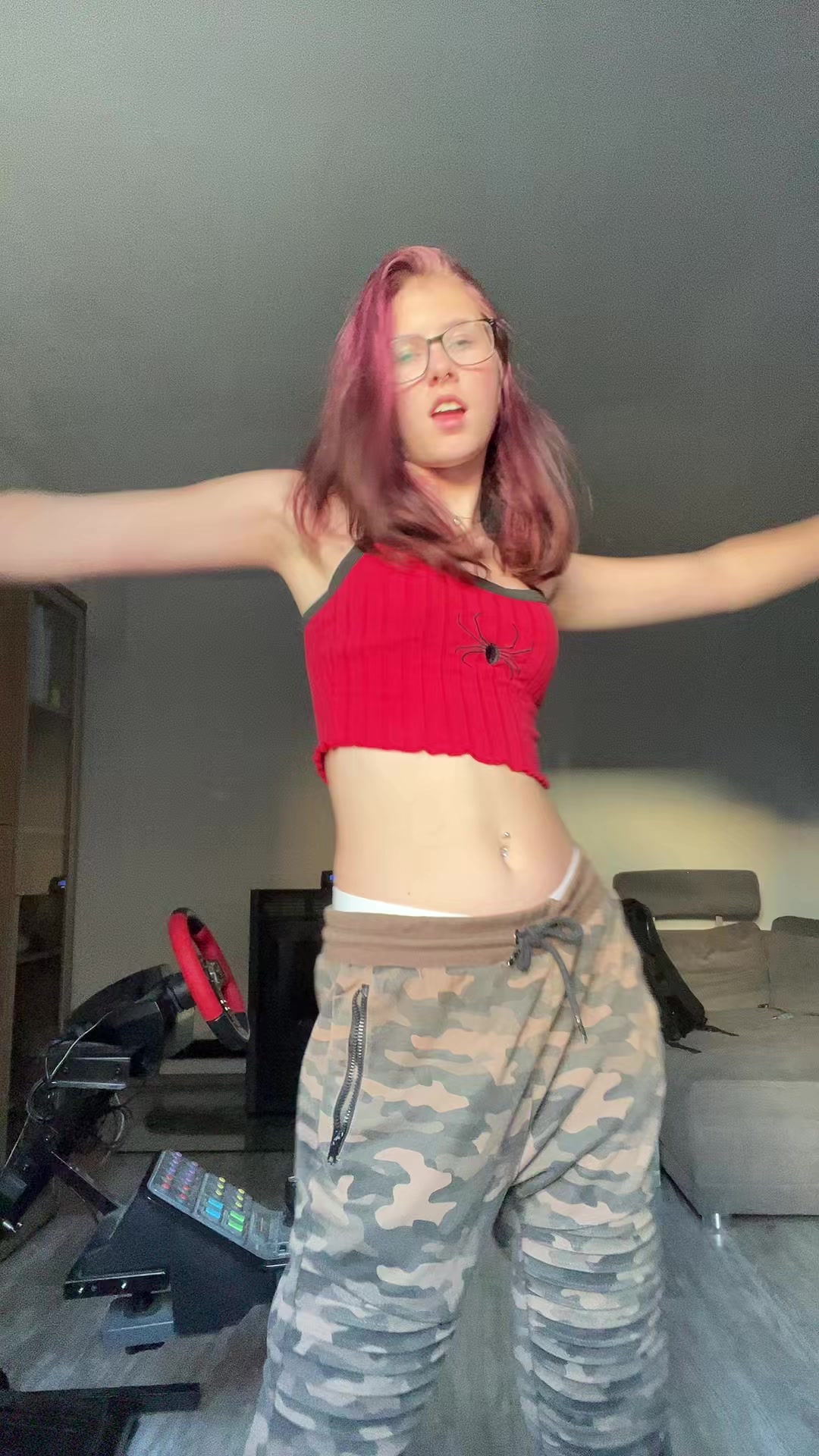 @Lenalovelykeksi