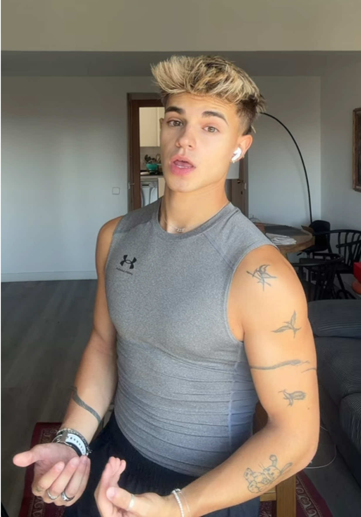 @Mario Ruiz🧸ྀི🐍