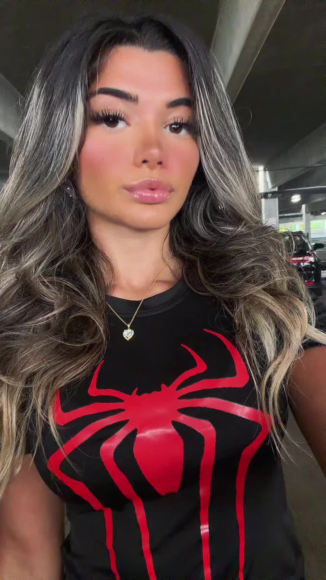 @Ella