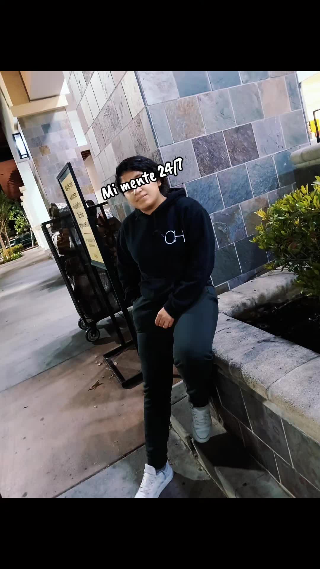 @Loren🦋🫰