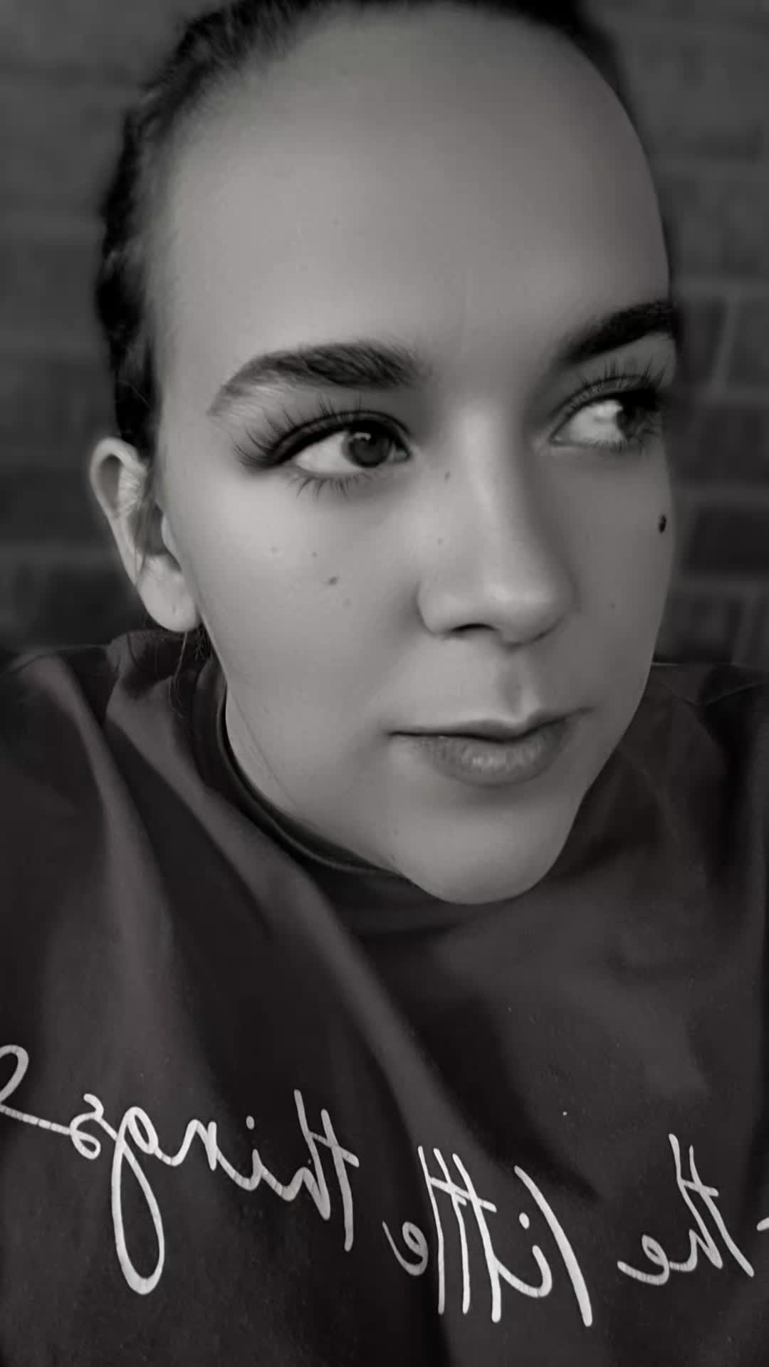 @༺𝓢𝓪𝓻𝓪𝓱༻
