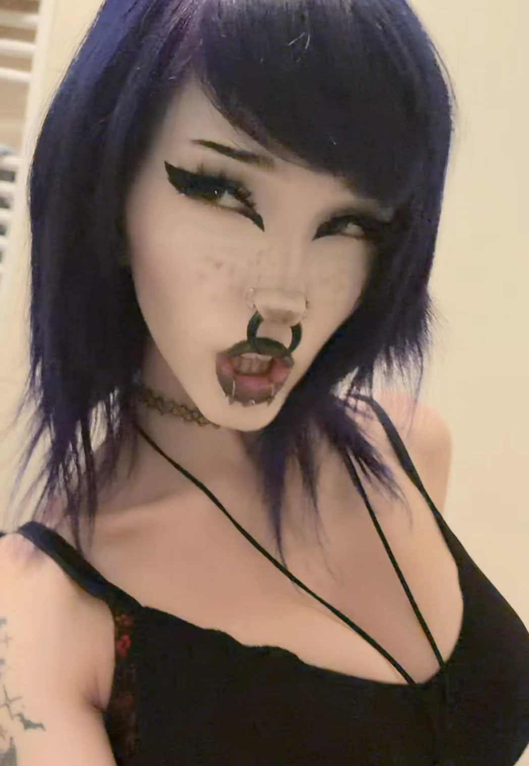@𝓜𝓮𝓵𝓲𝓼𝓼𝓪 🦇‧₊˚