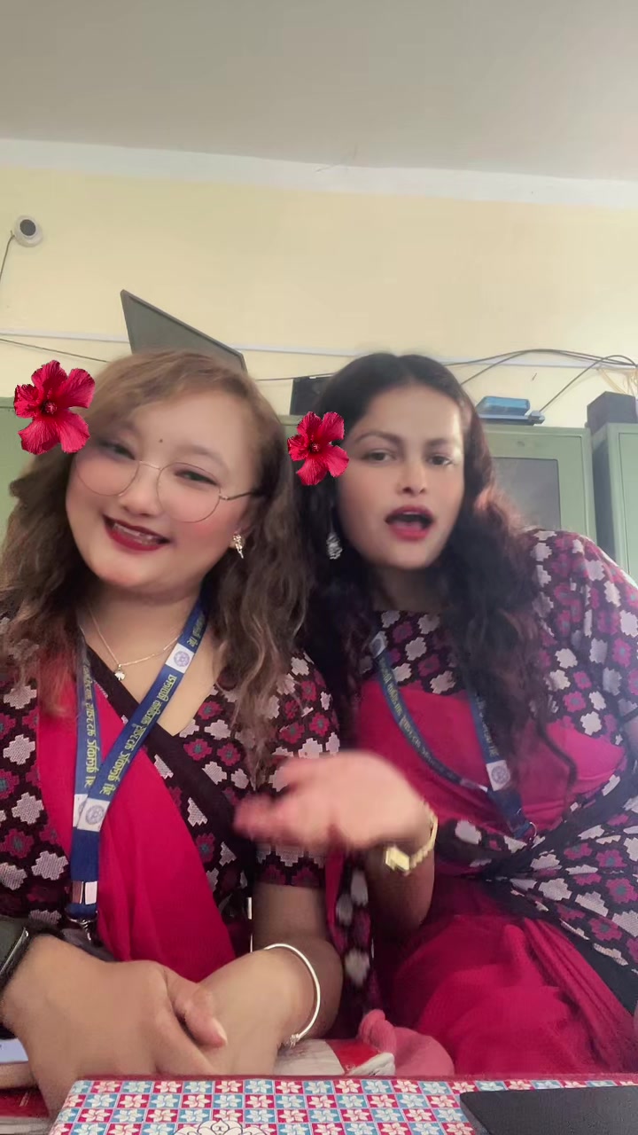 @उर्वशी🐝