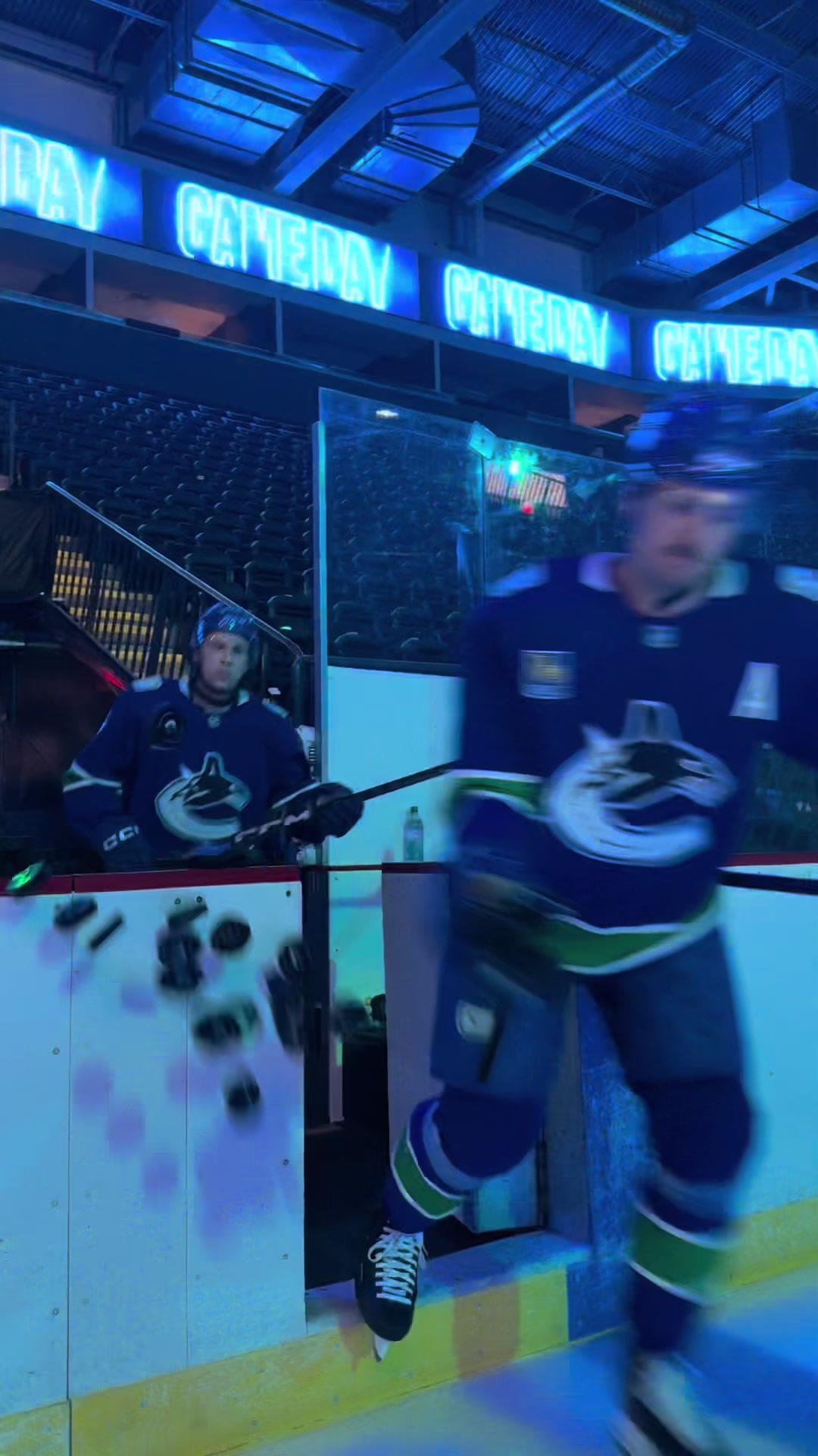 @Canucks