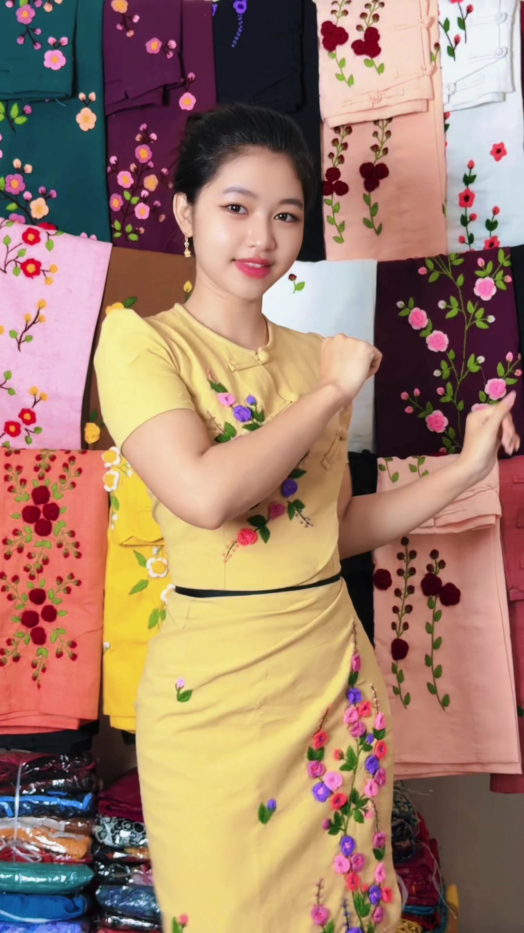 @Ÿõõñ Mï Mï Tĥëiñț💃♥💃
