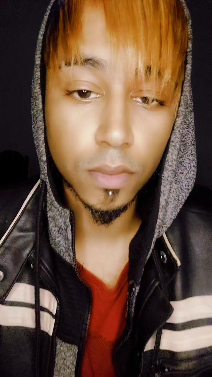 @Anii🌑🐺