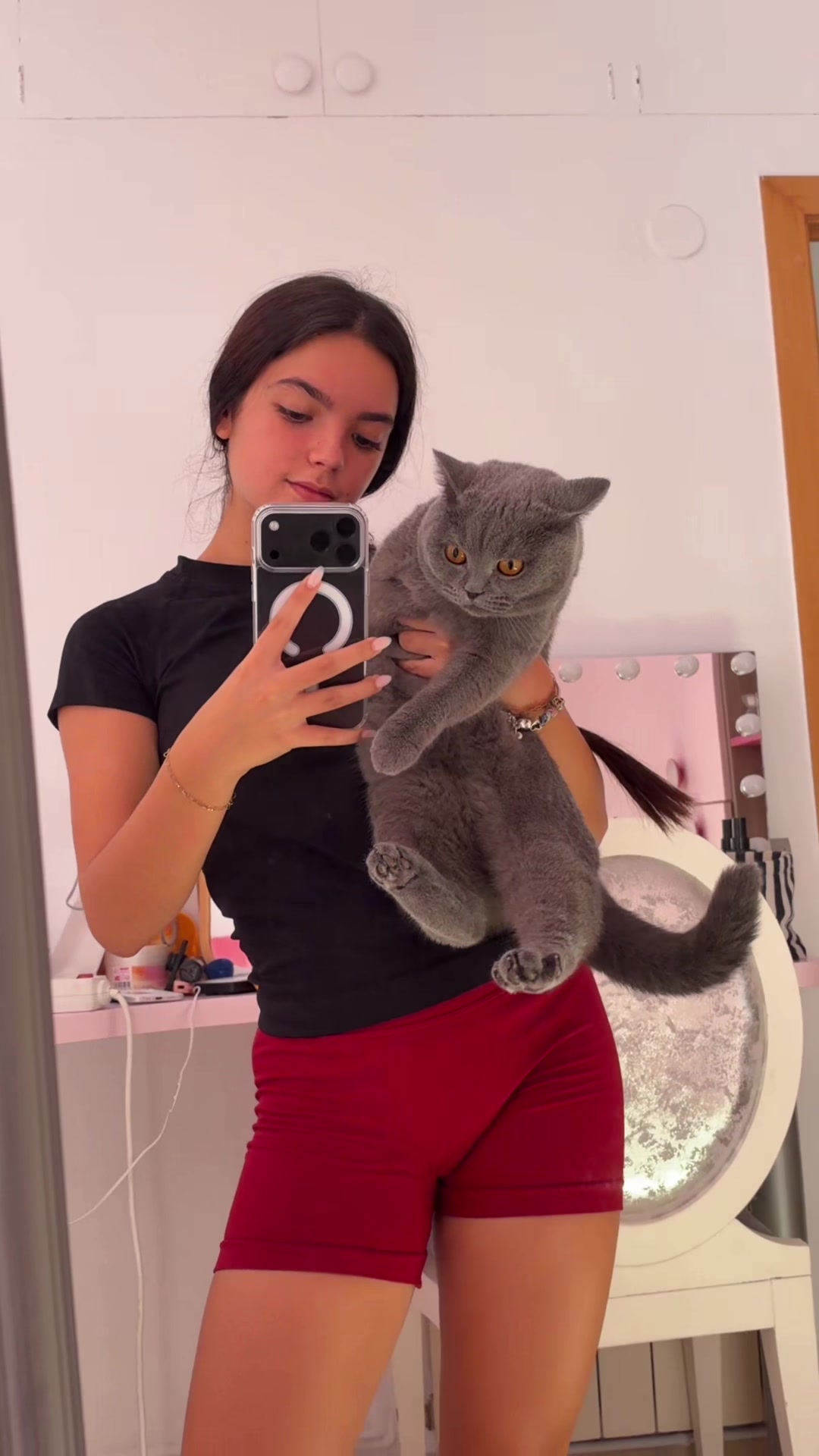 @dafnevicente06
