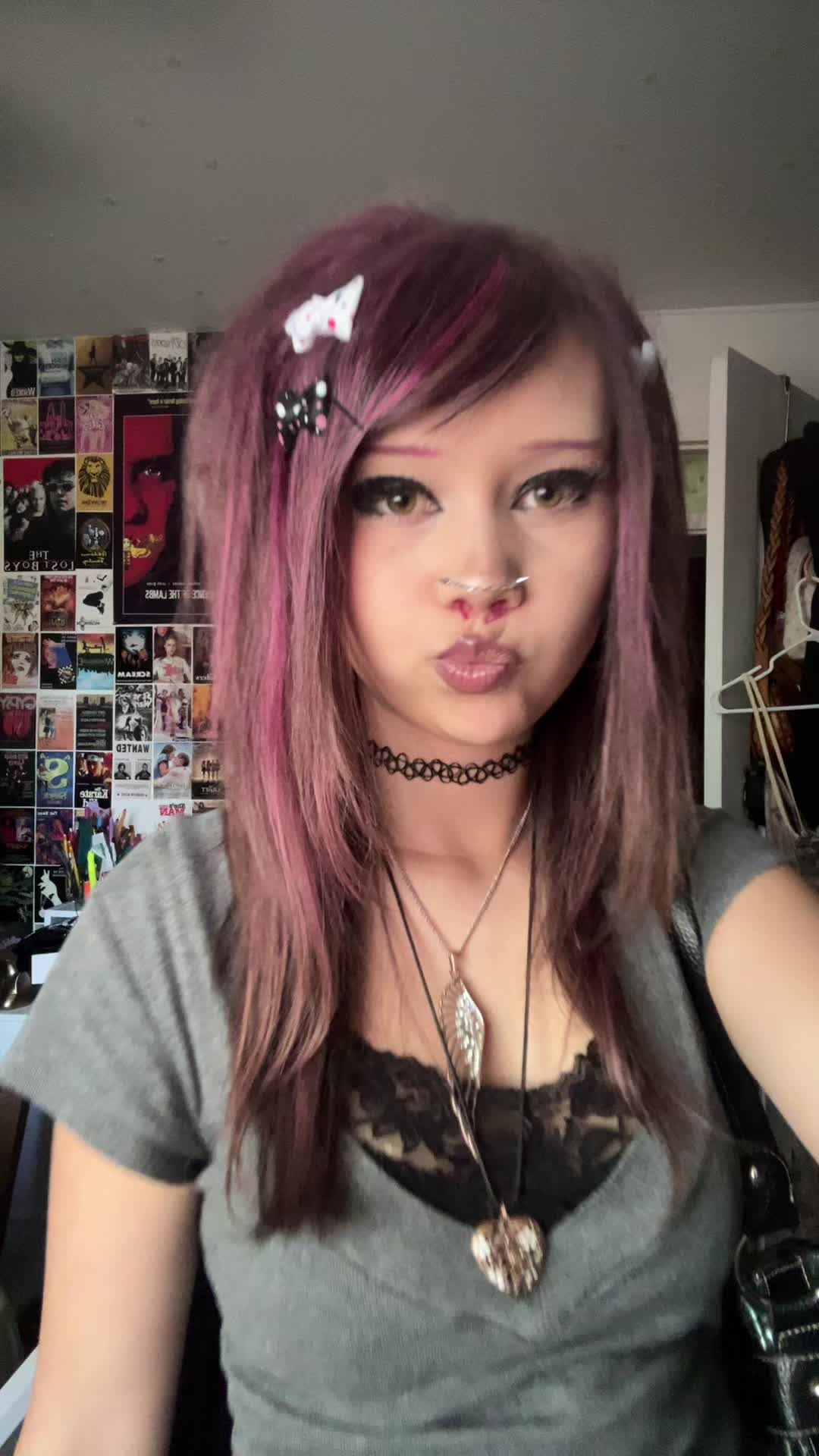 @scarletfartsglitter