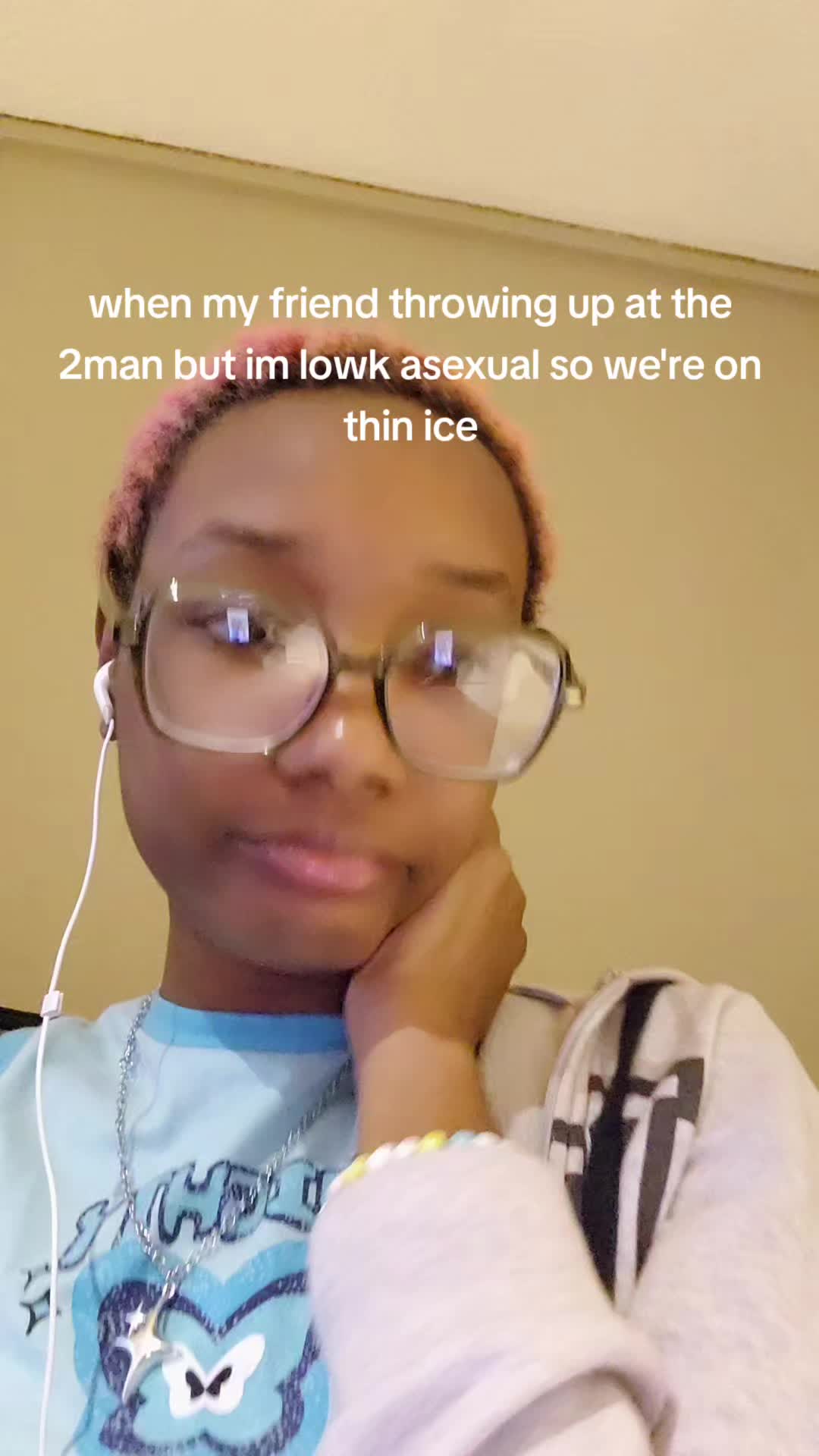 @August 🦨