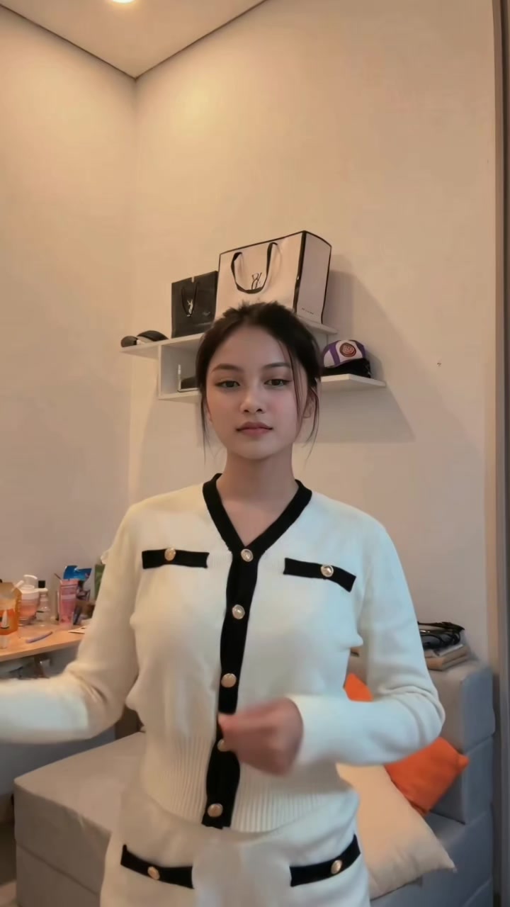@Syafira AR