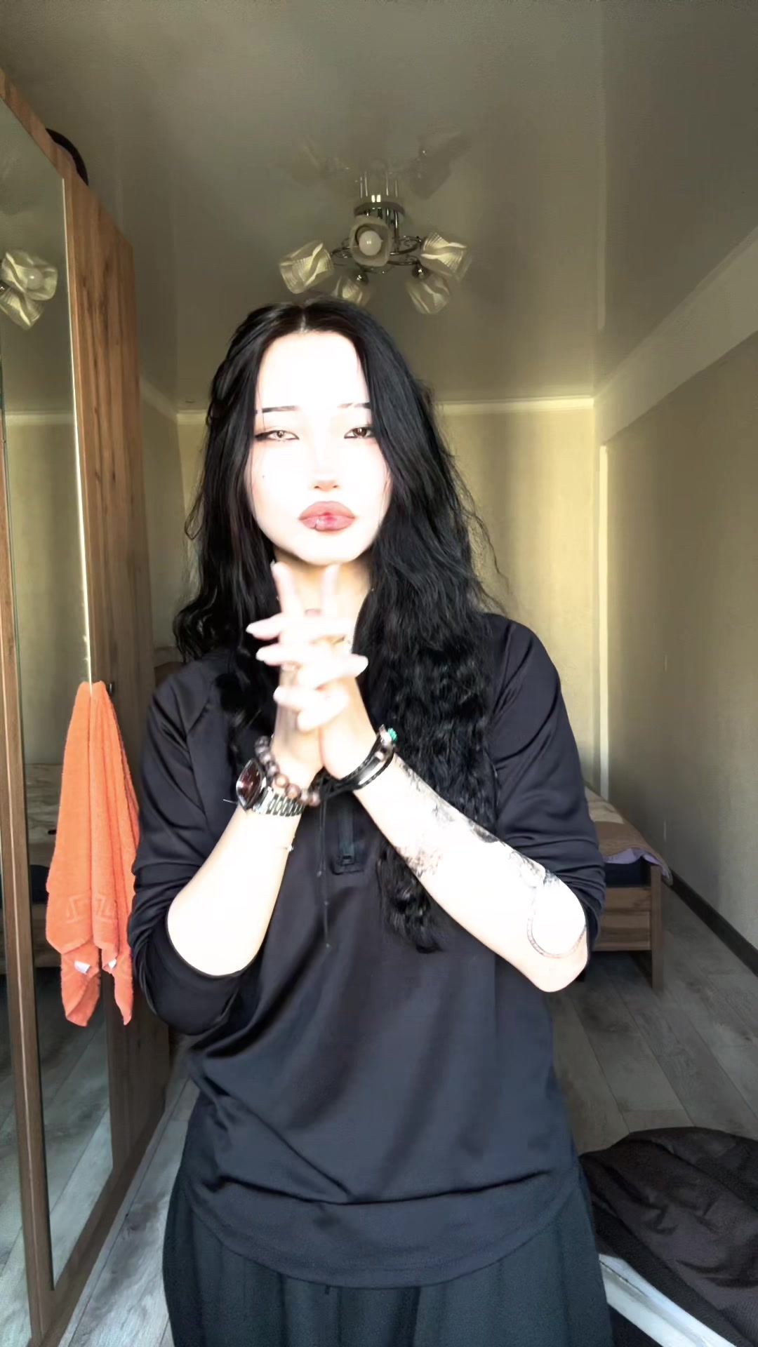 @Мия