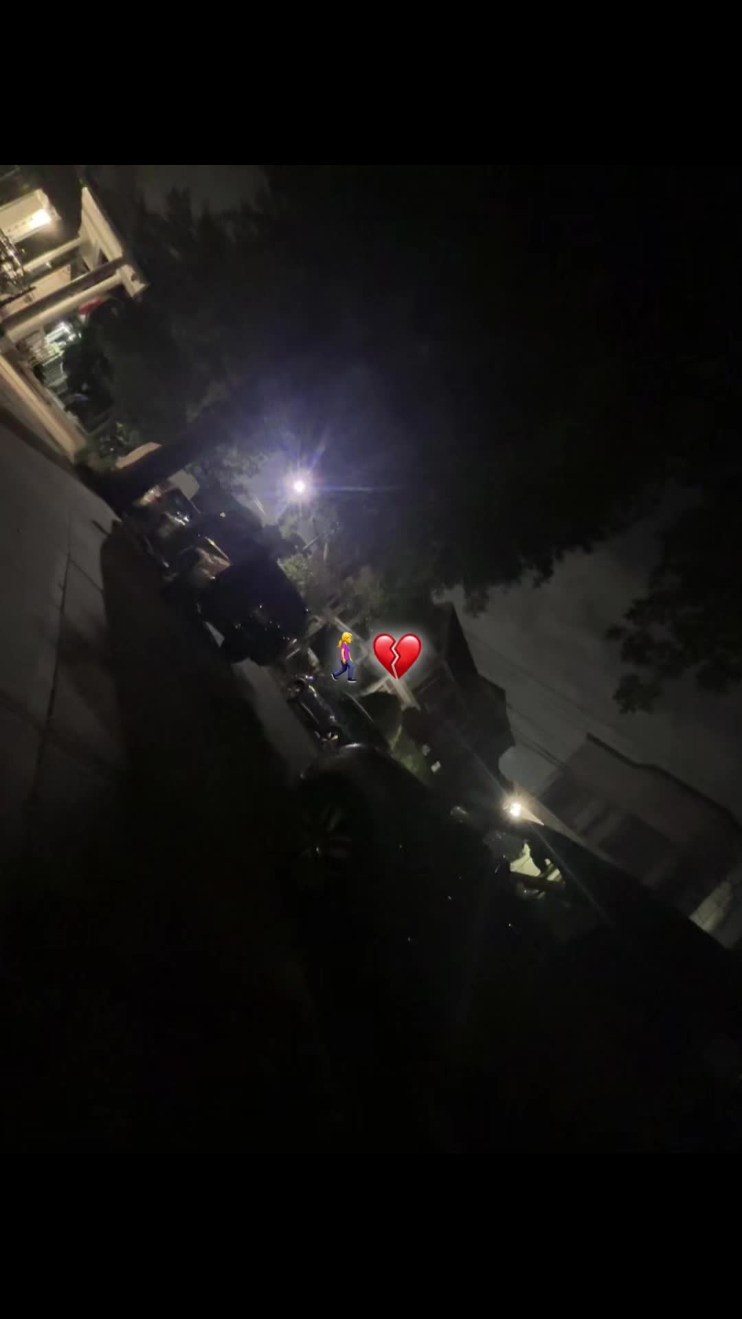 @Evyᥫ᭡