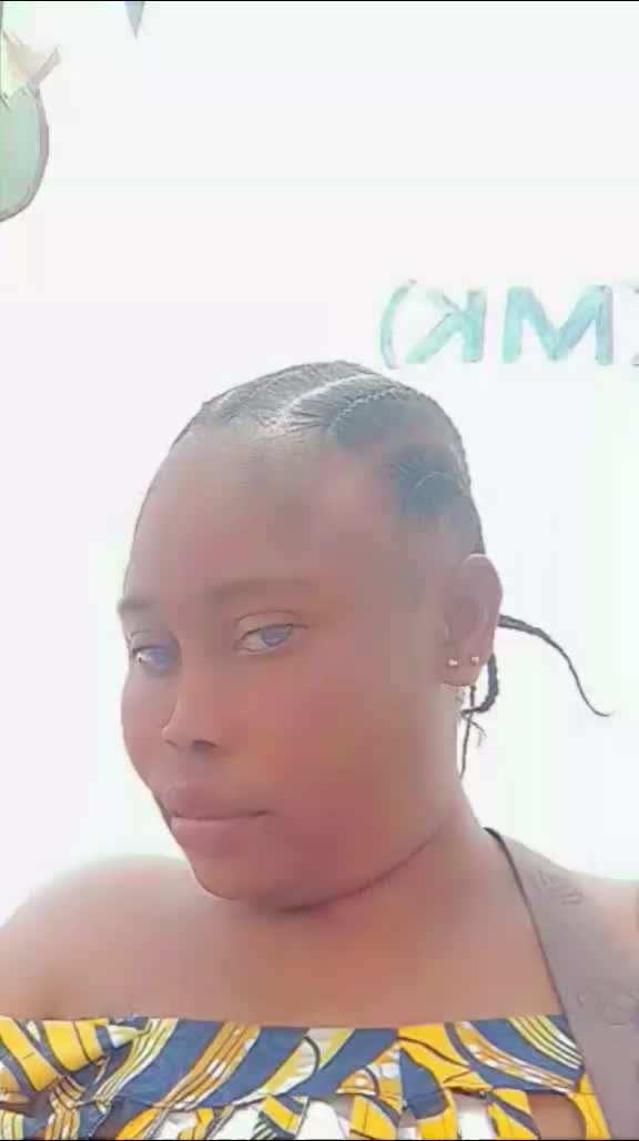 @jupsine lokomo