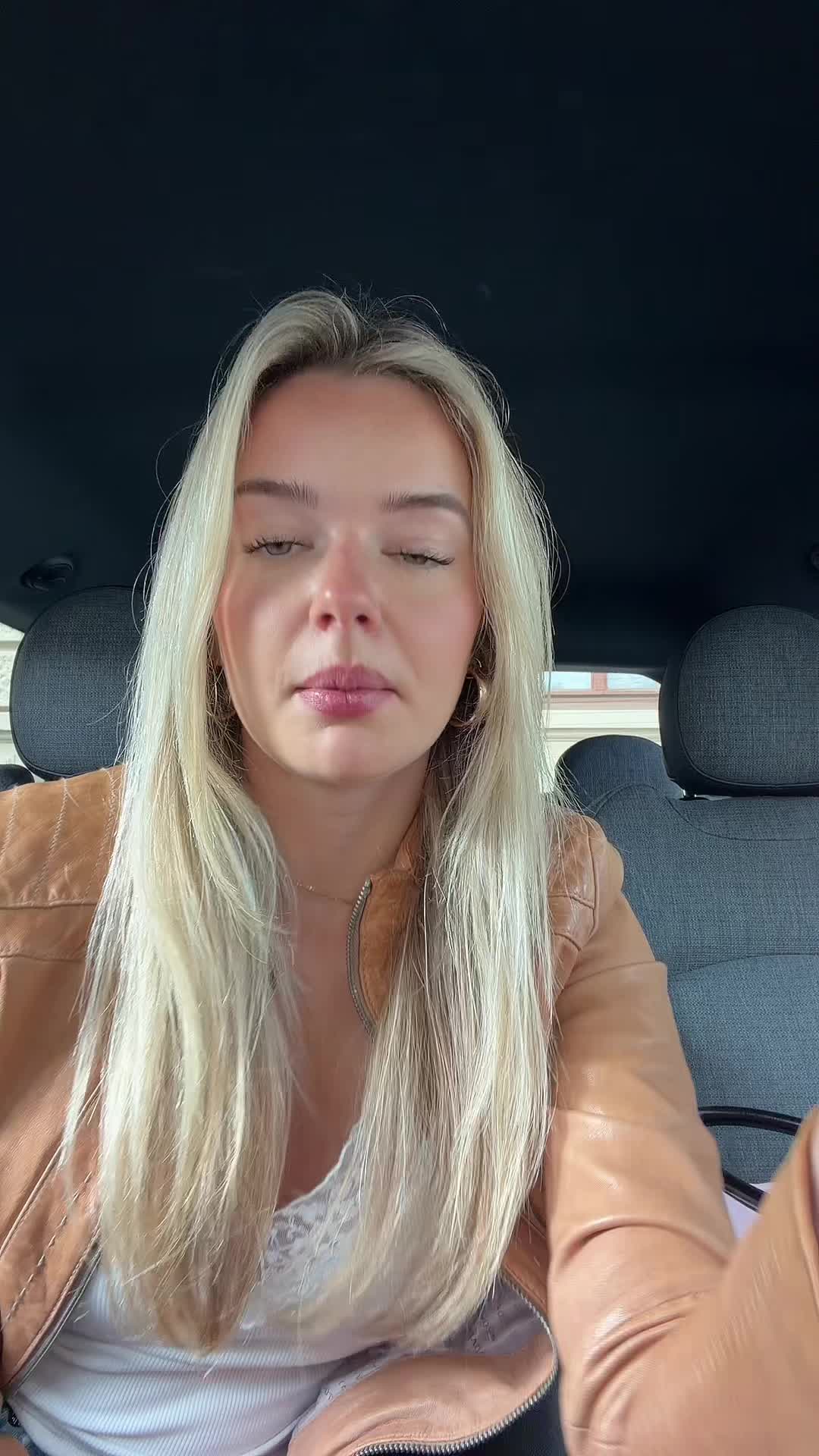 @Lara
