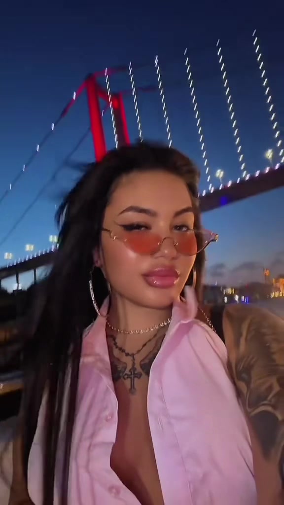 @consueloselin