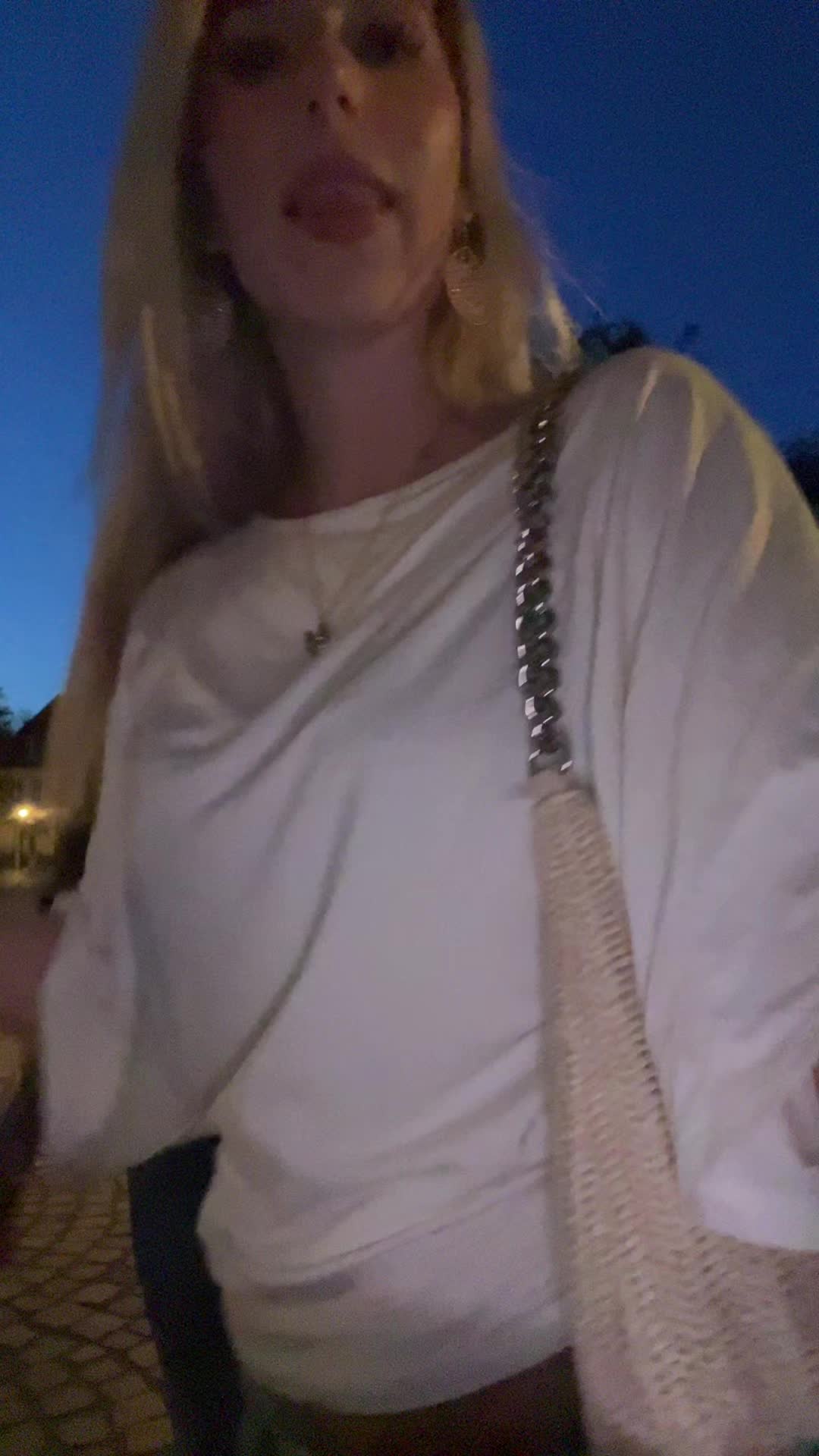 @Helena🦩