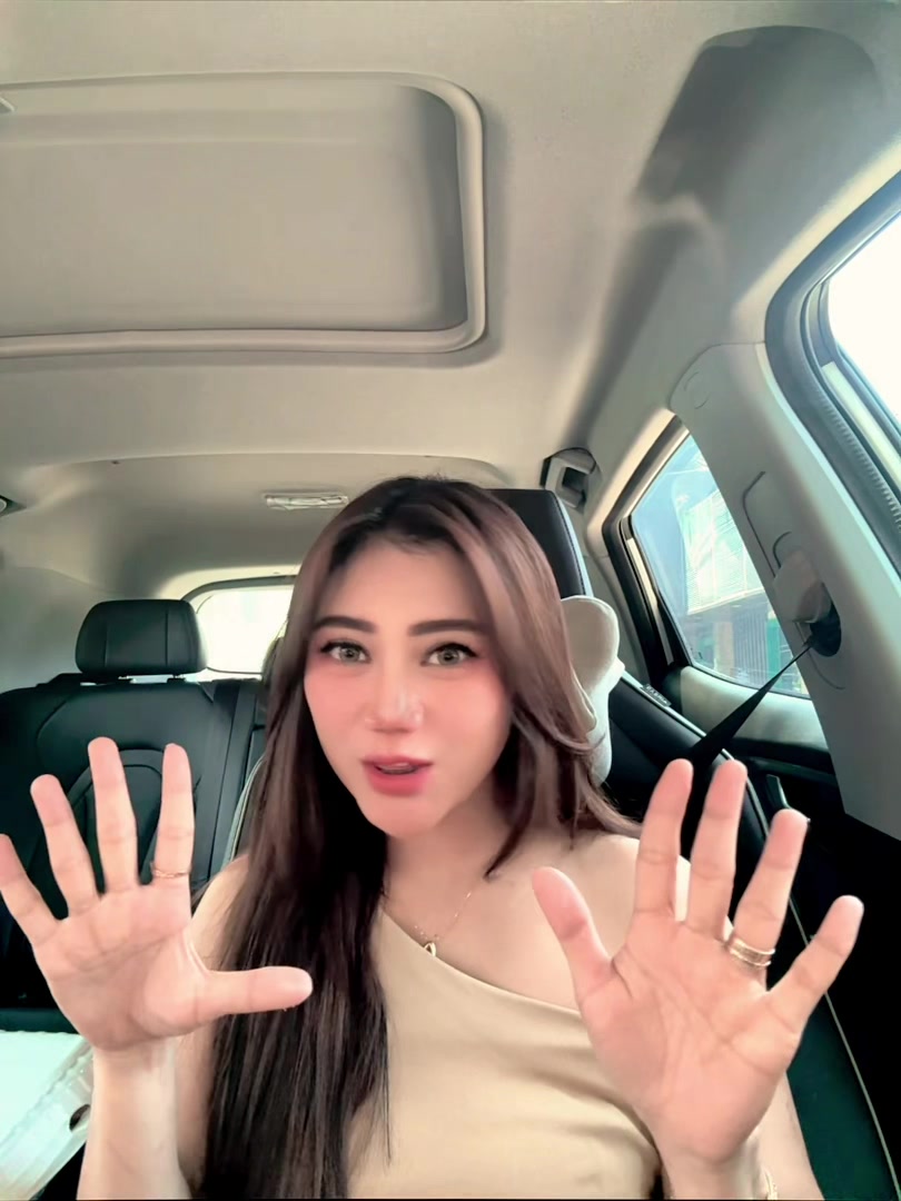 @Melinda Pasha