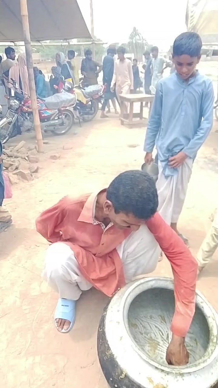 @m Khalid Abbas