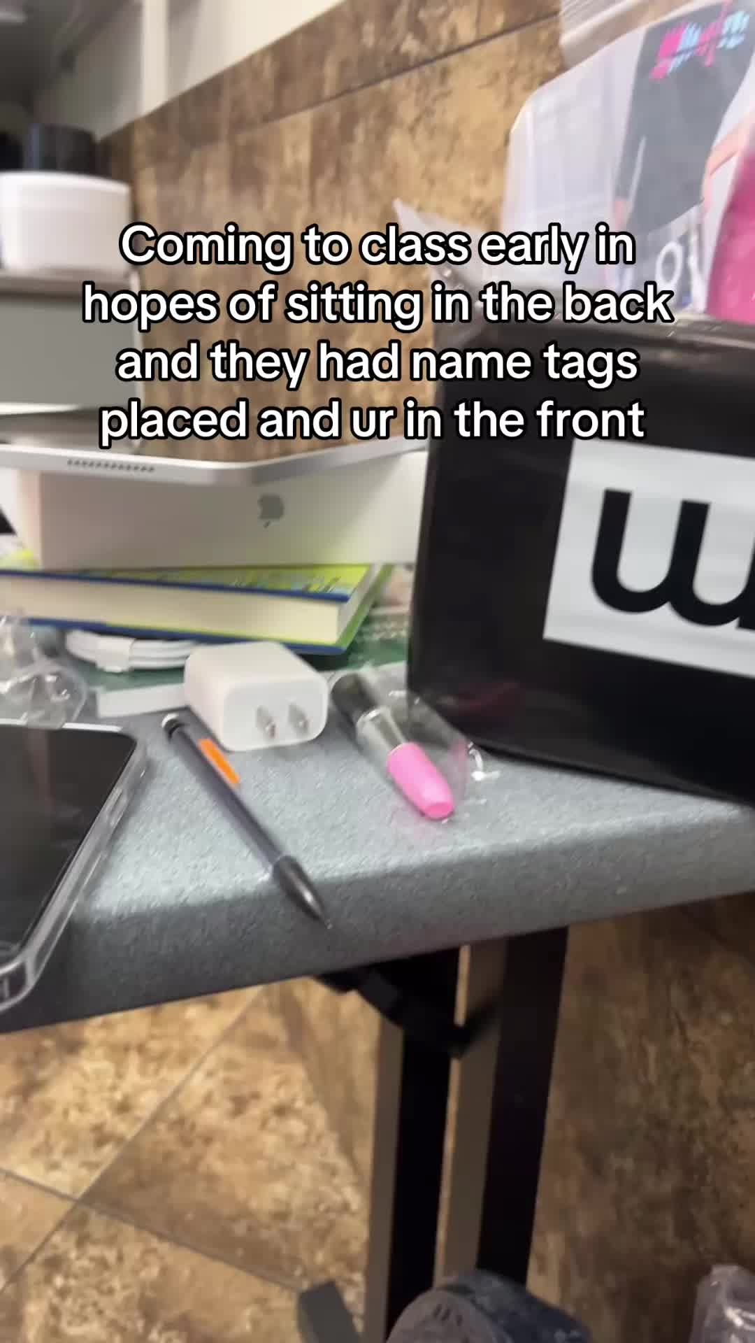 @Chela101502