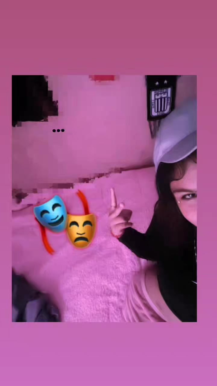 @LÏSÄŃDRÏTÄ GRÖŃË28√🥶‼️💙📿