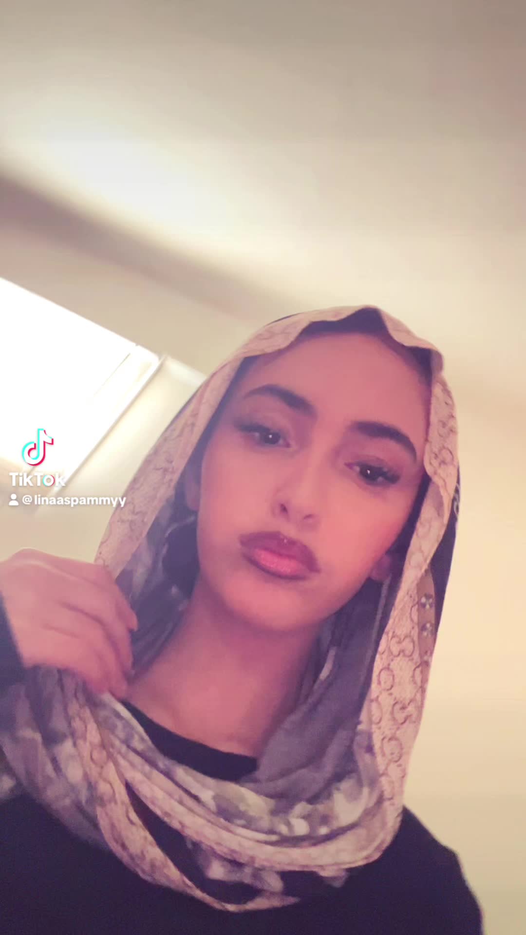 @linaaspam