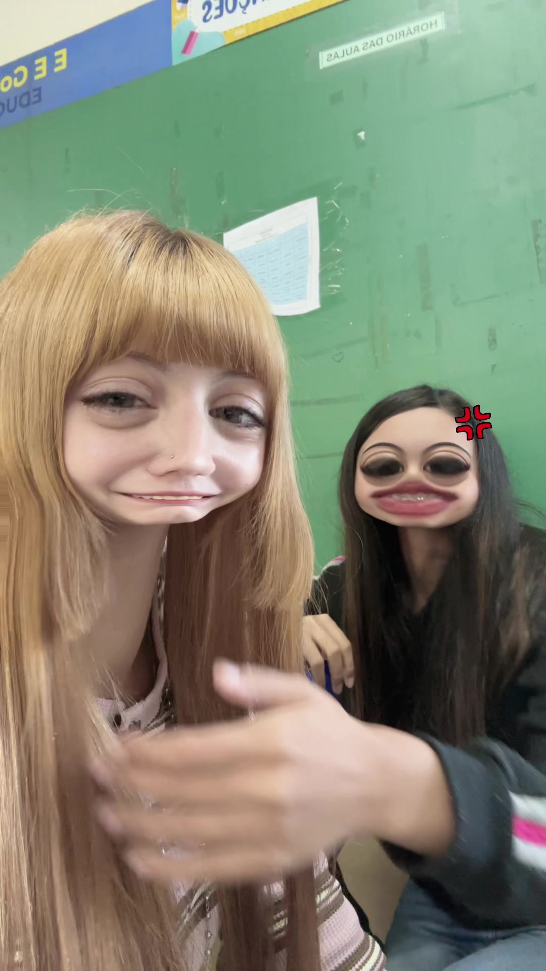 @𝑑𝑜𝑙𝑙