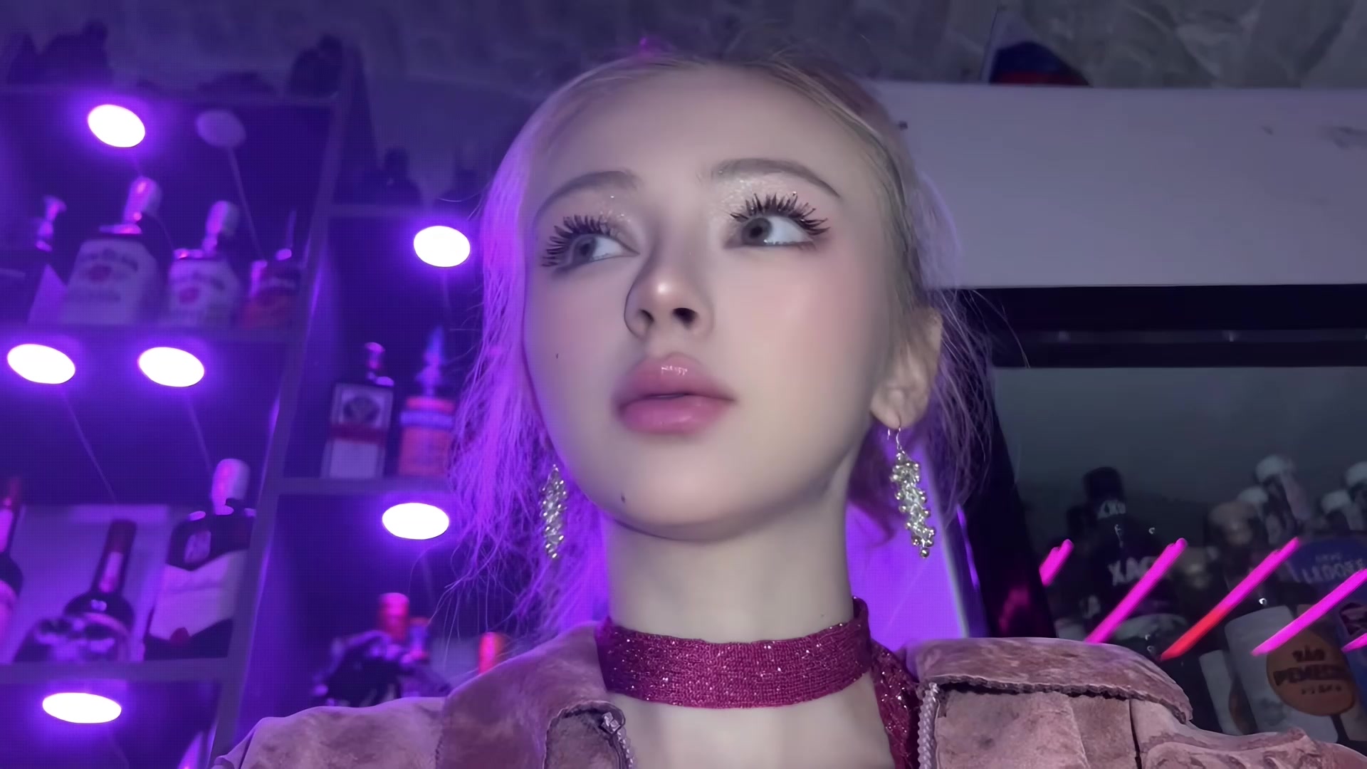 @DOMI