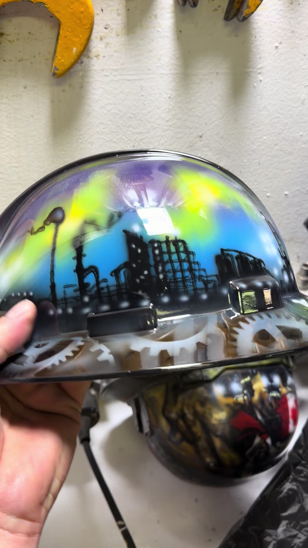 @into the wind airbrush studio
