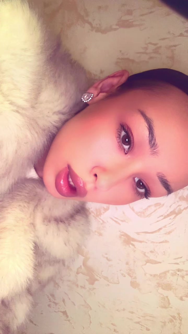 @Алёнка🦋