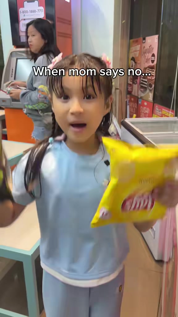 @Ayah Flores
