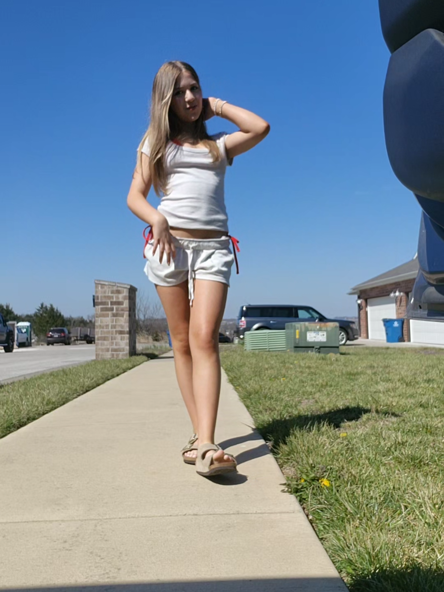@𝒞𝒶𝓎𝒹𝑒𝑒🌼