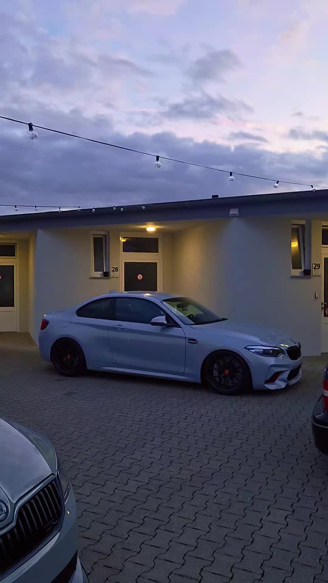 @///m2com