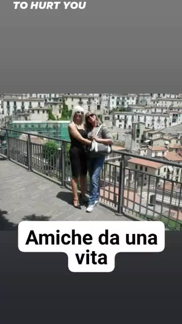 @rosariaClaps