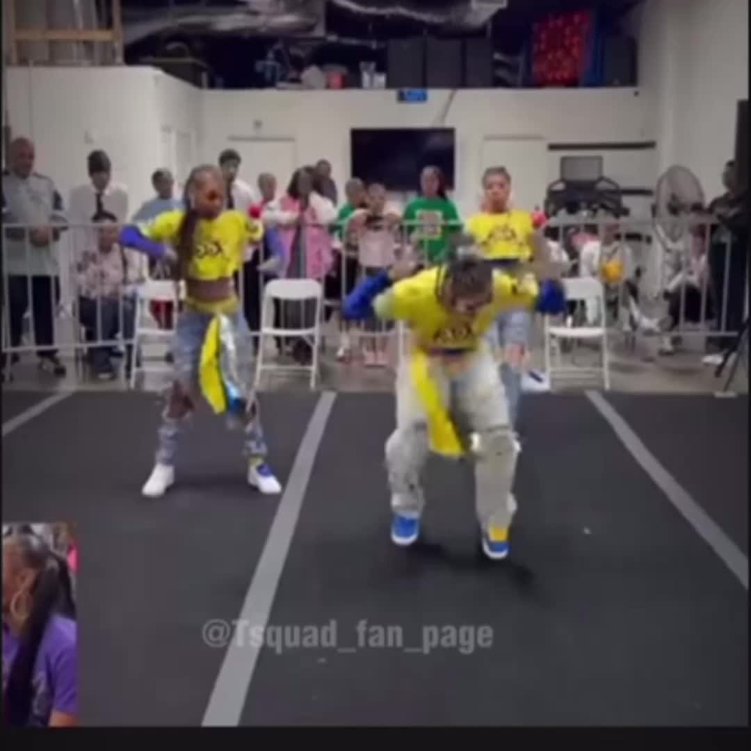 @oneofthemall!