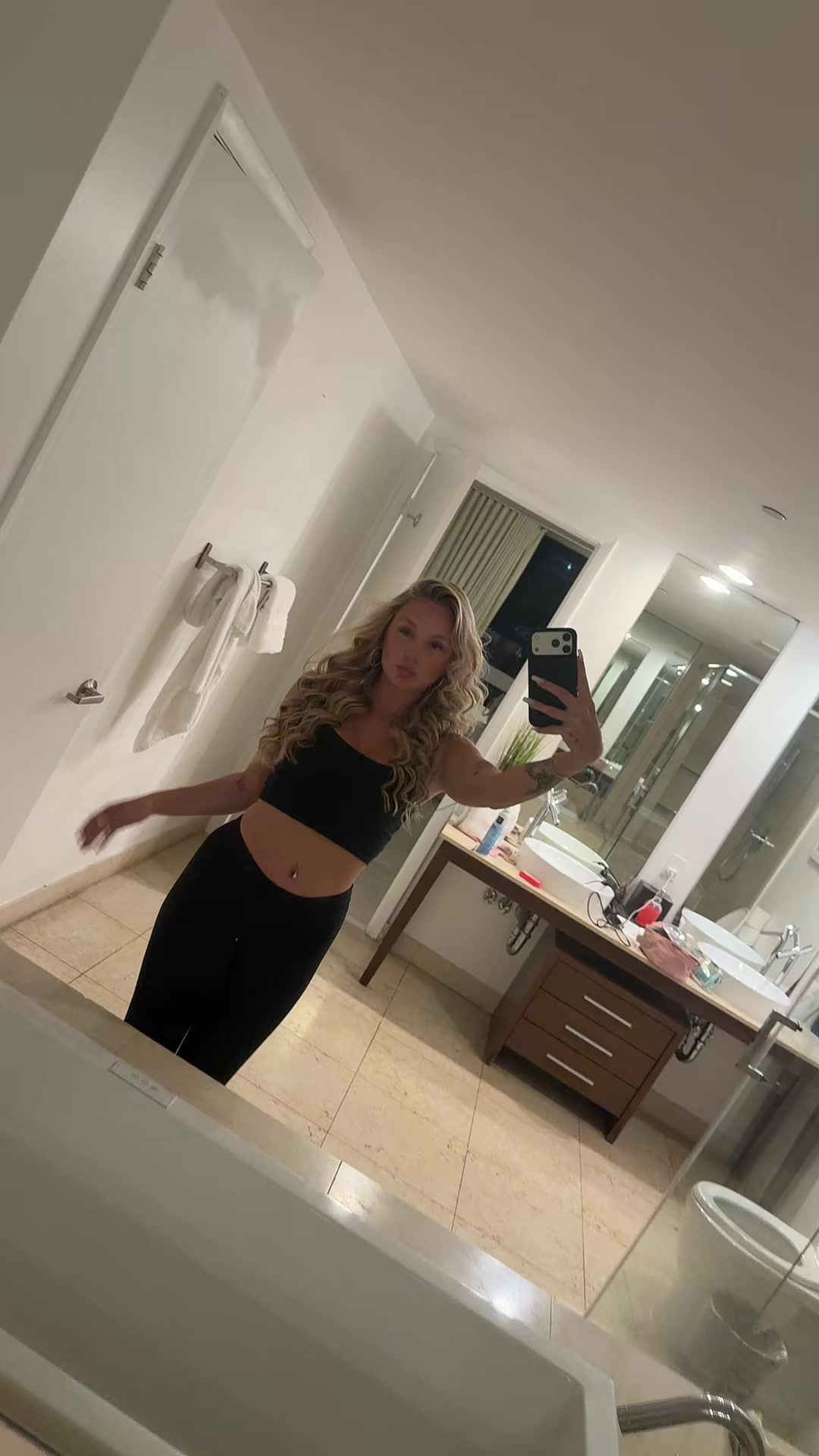 @ella