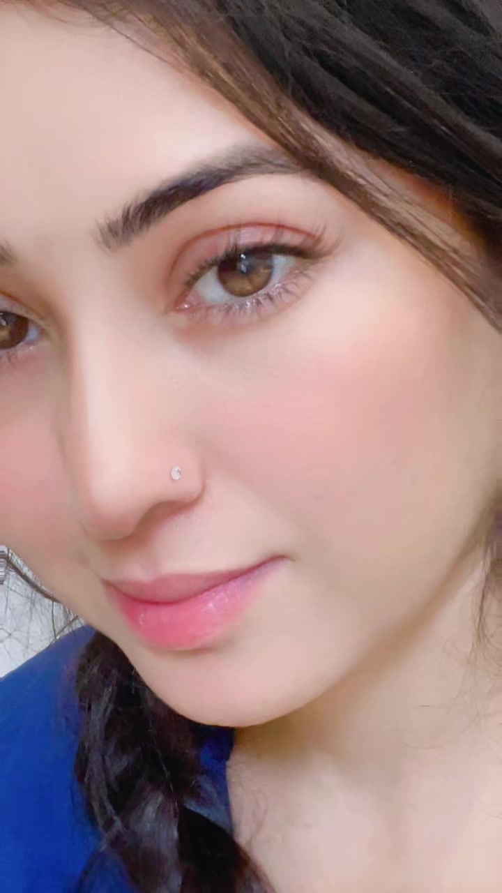 @Zarqa Khan